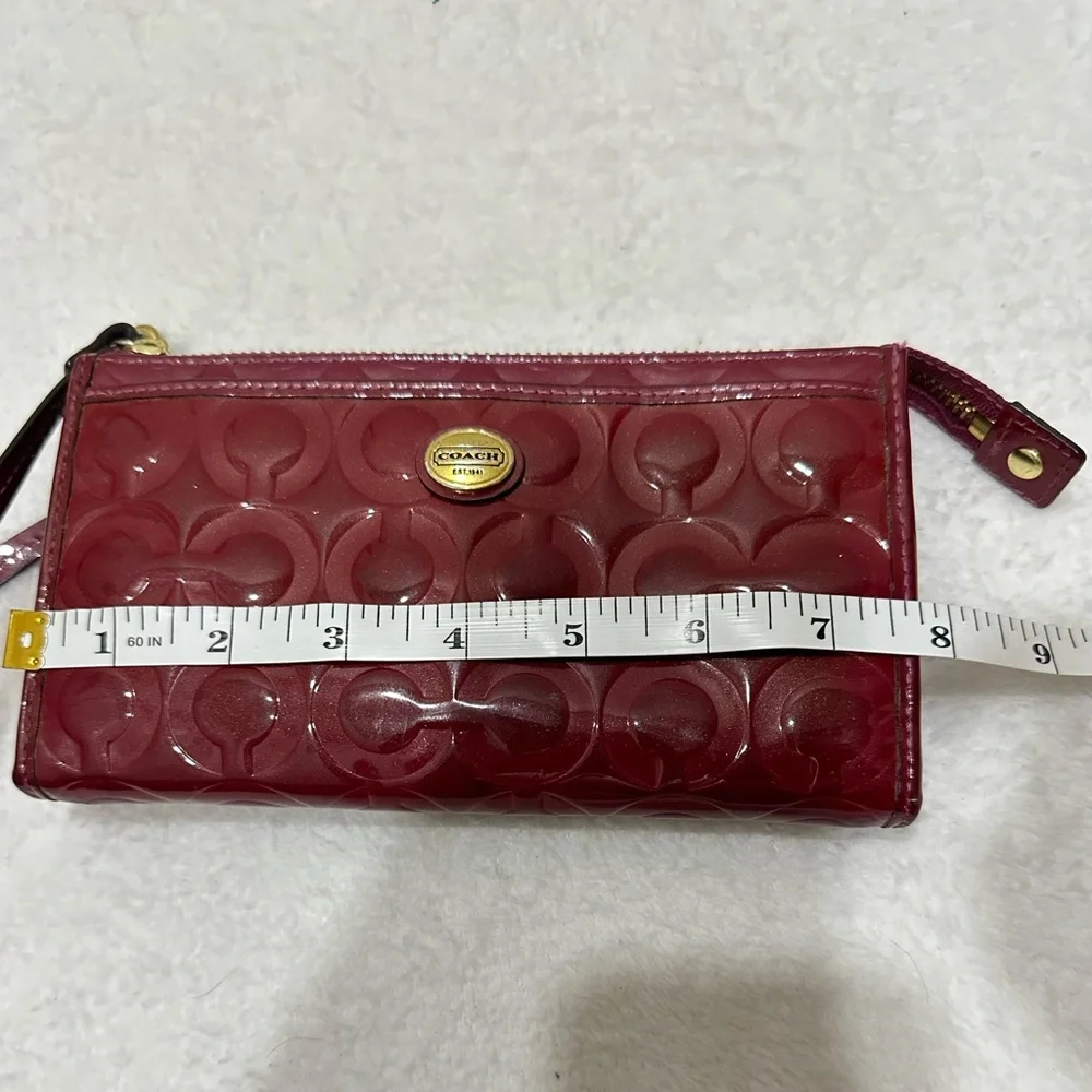 Coach Peyton Op Art Wristlet